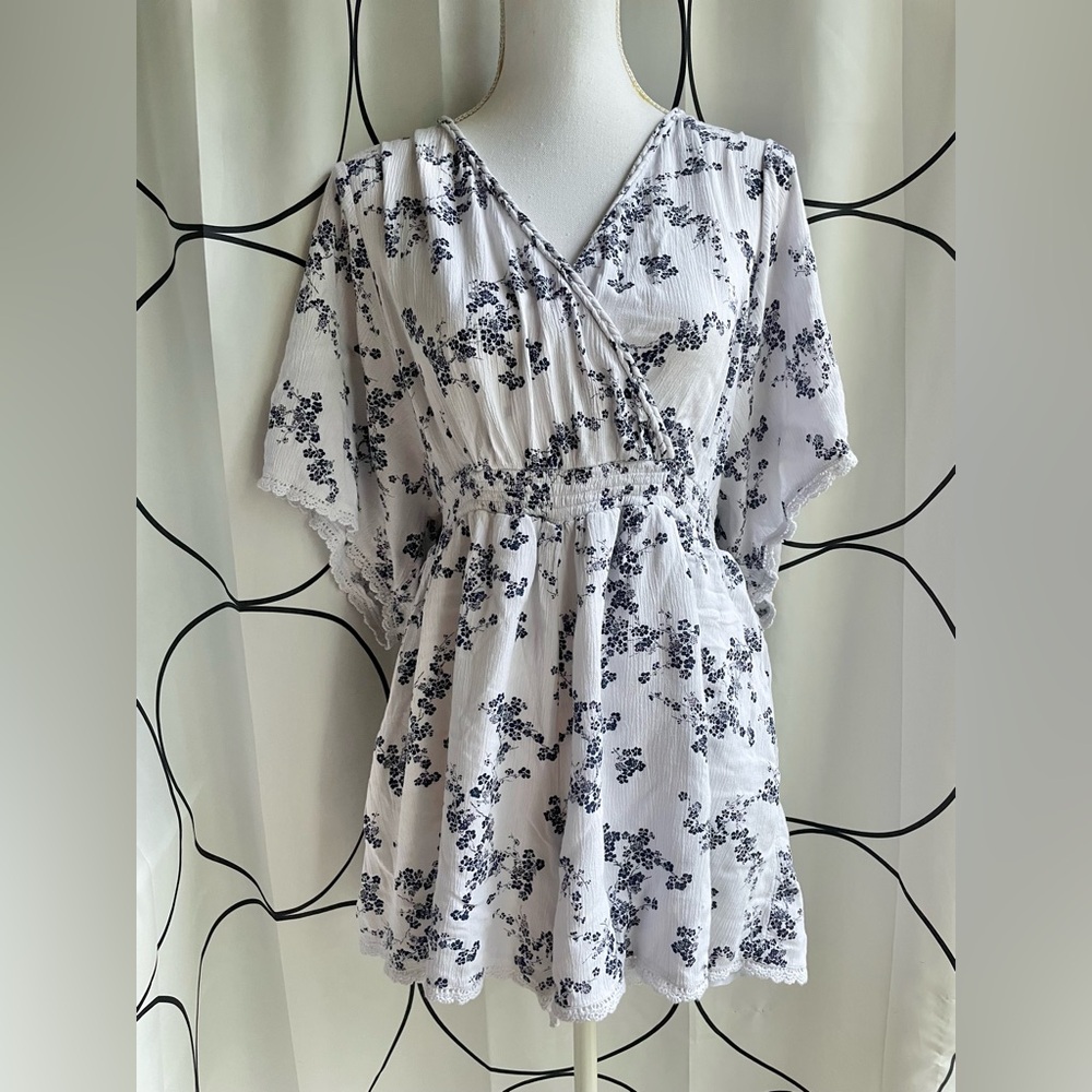 Superdry White and Blue Floral Romper | Women’s Size 10